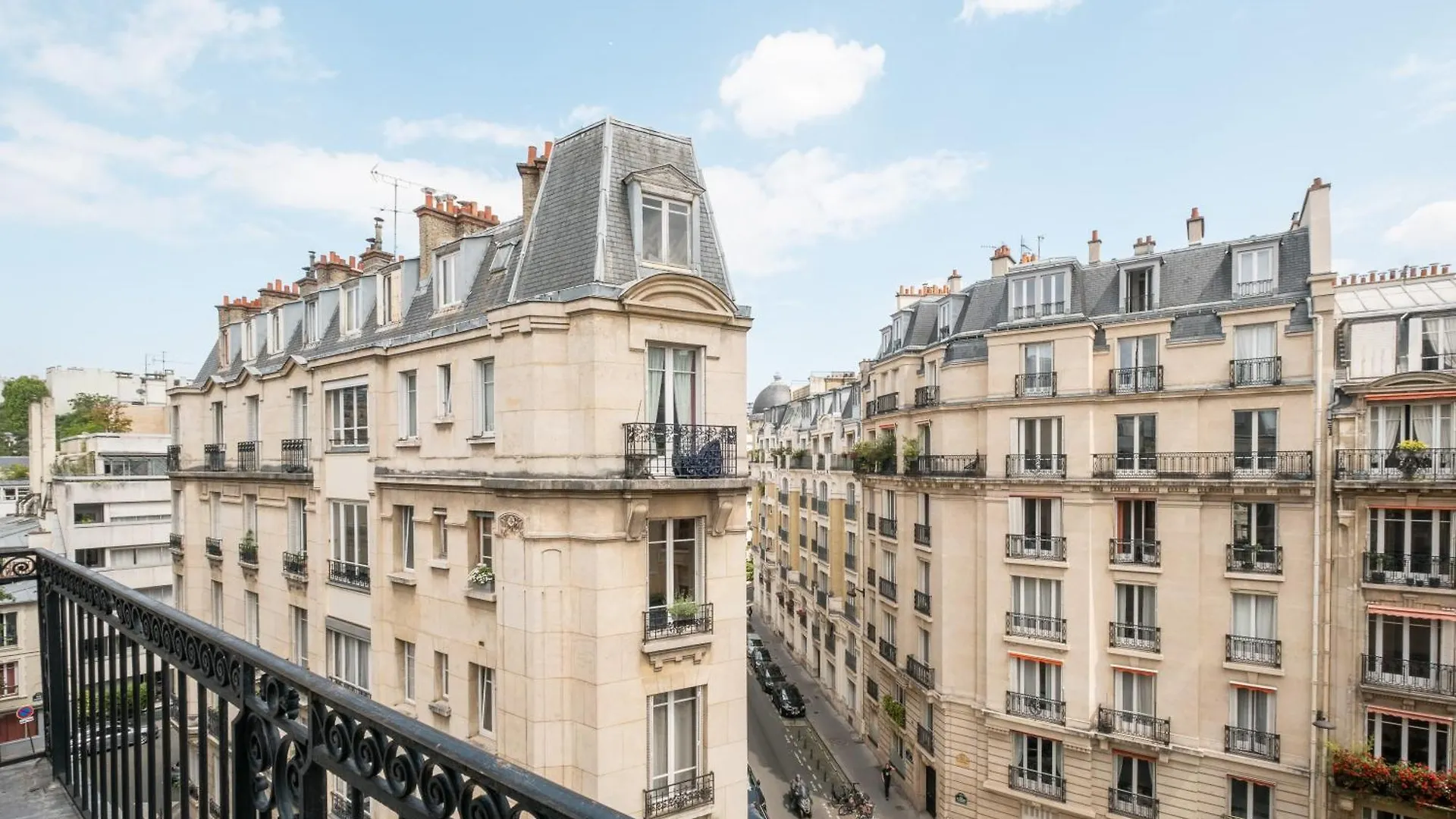 Veeve - Auteuil Refinement Apartment Paris